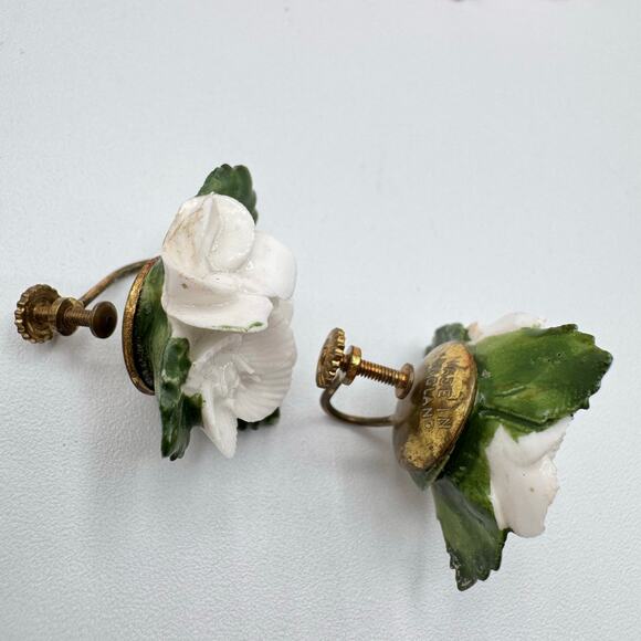 Vintage Ceramic Roses Screw Back Earrings Made In England Cottagecore Grannycore - Picture 7 of 13